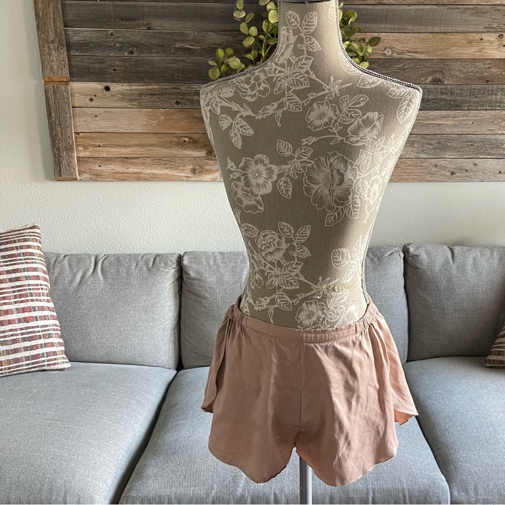 Lunya Washable Silk Pajama Shorts - Otium Tan